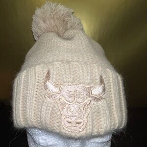 NBA Ultra Game Chicago Bulls Acrylic Beige Knit Beanie OSFM
